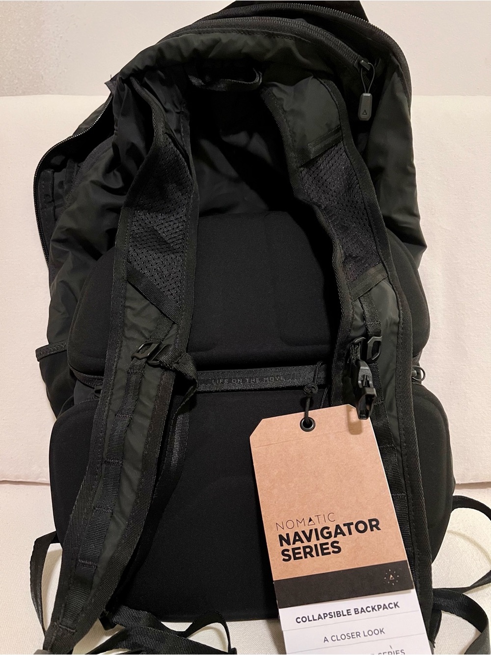 Nomatic Collapsible “Navigator” Pack 16L - Black Backpack Travel Everyday NWT - Picture 10 of 16